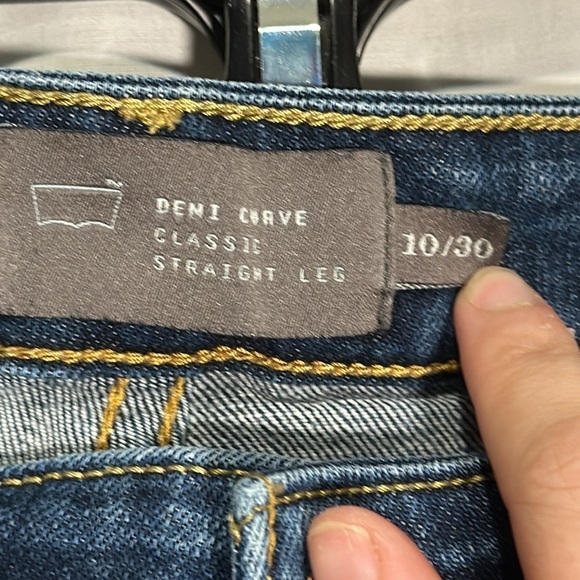 women's Levi's demi curve classic straight leg jeans size 10 / 30 - Picture 3 of 3